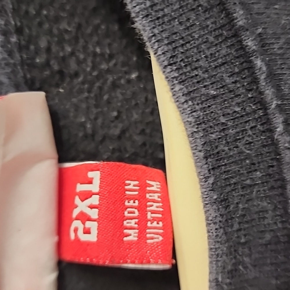Sweatshirt - Picture 5 of 5